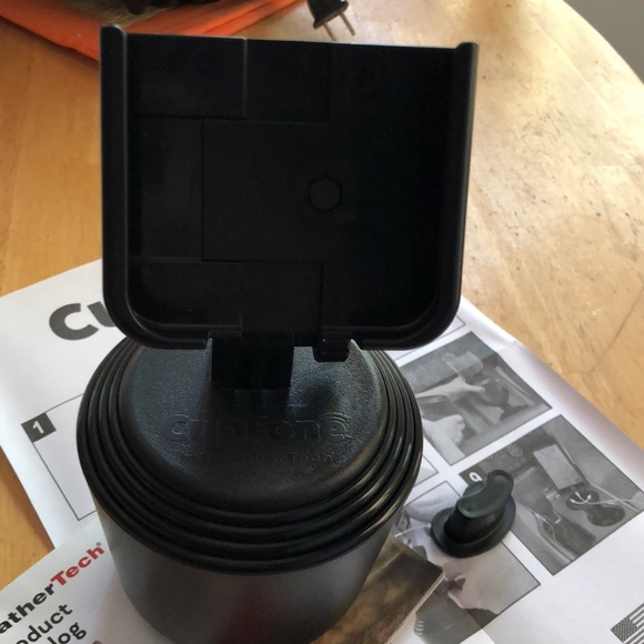 Weathertech CupFone new in box - Picture 6 of 7